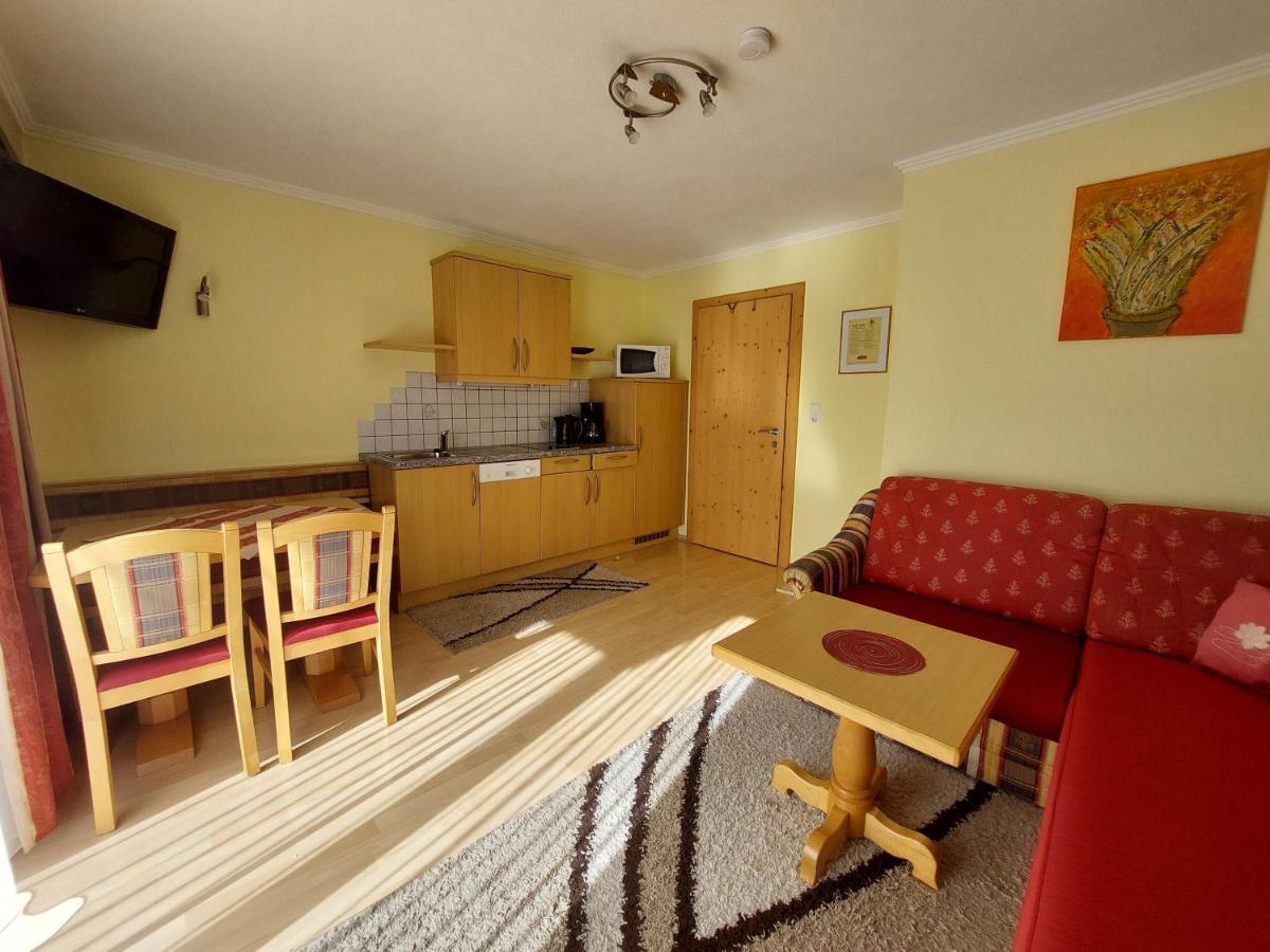 Haus Tanja Appartement Längenfeld Buitenkant foto