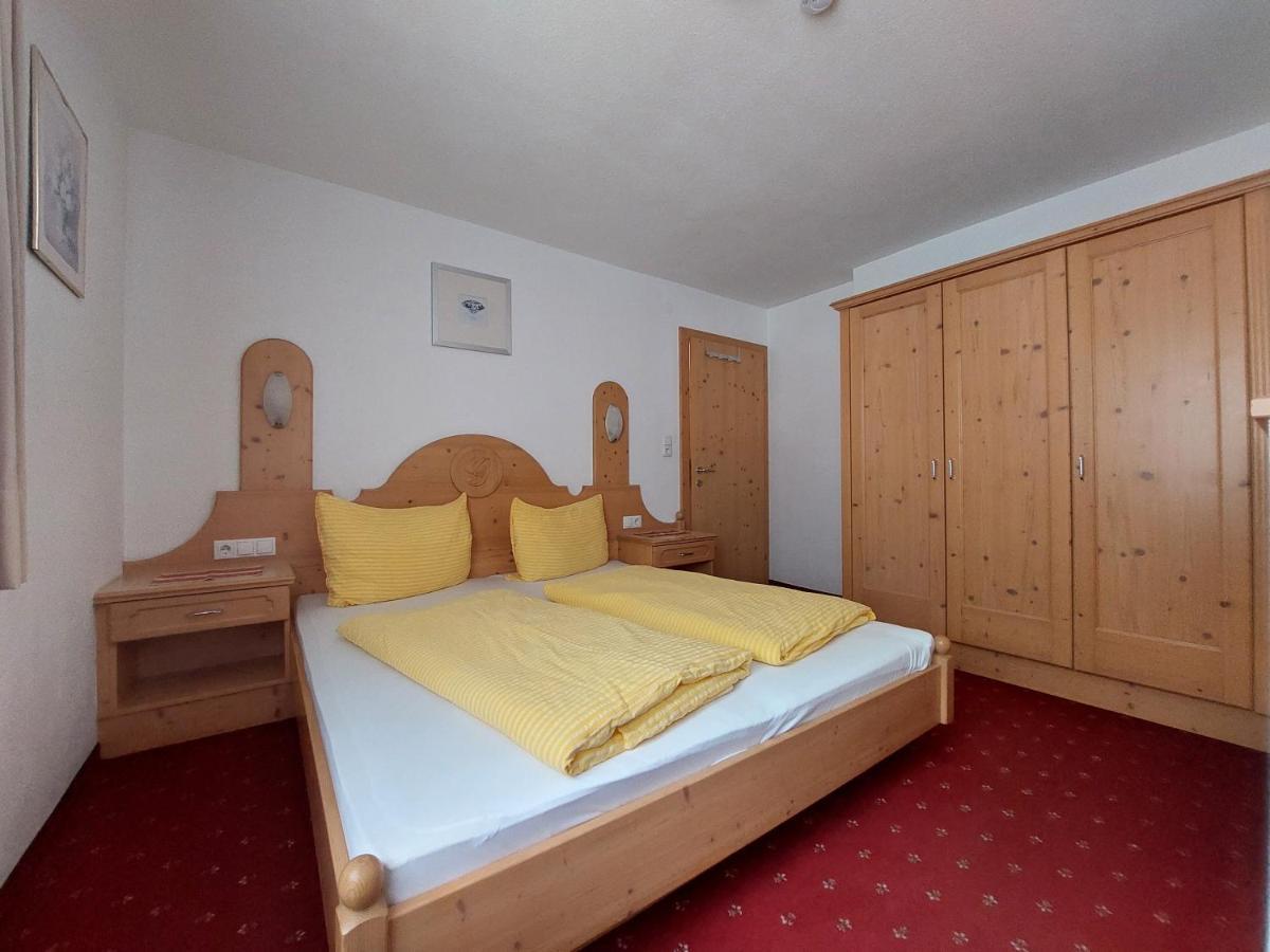 Haus Tanja Appartement Längenfeld Buitenkant foto