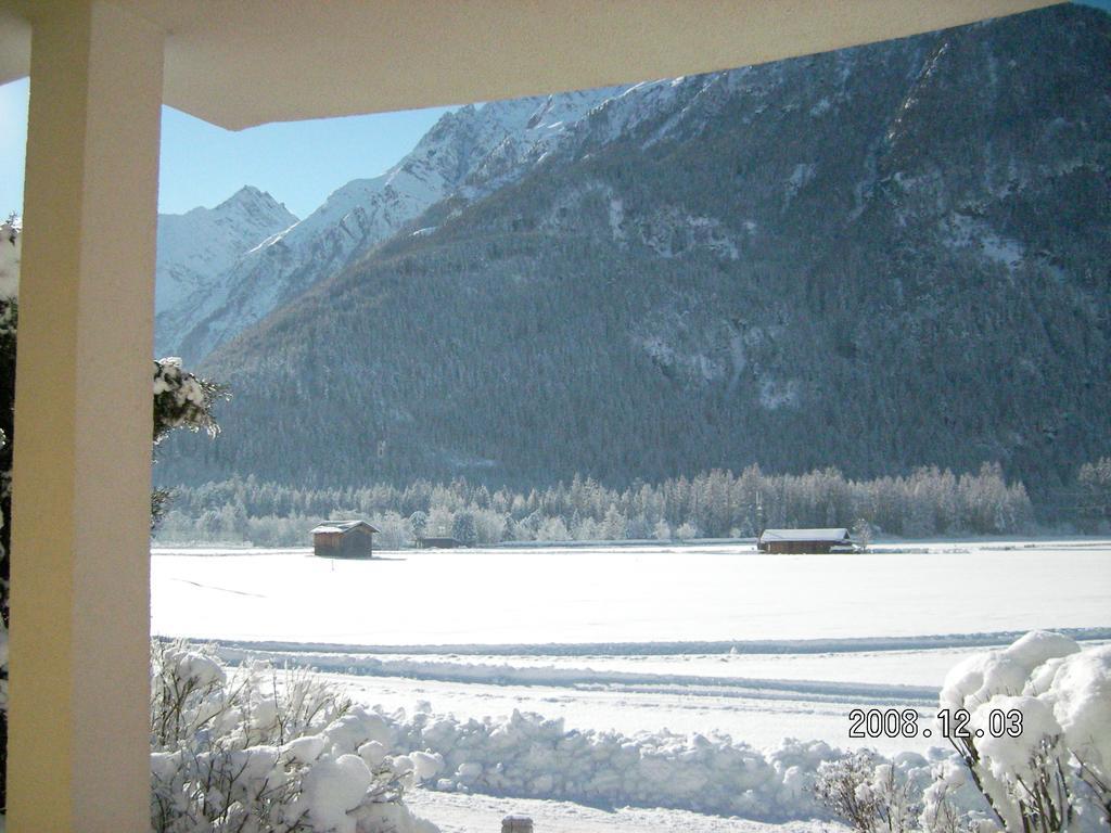 Haus Tanja Appartement Längenfeld Kamer foto