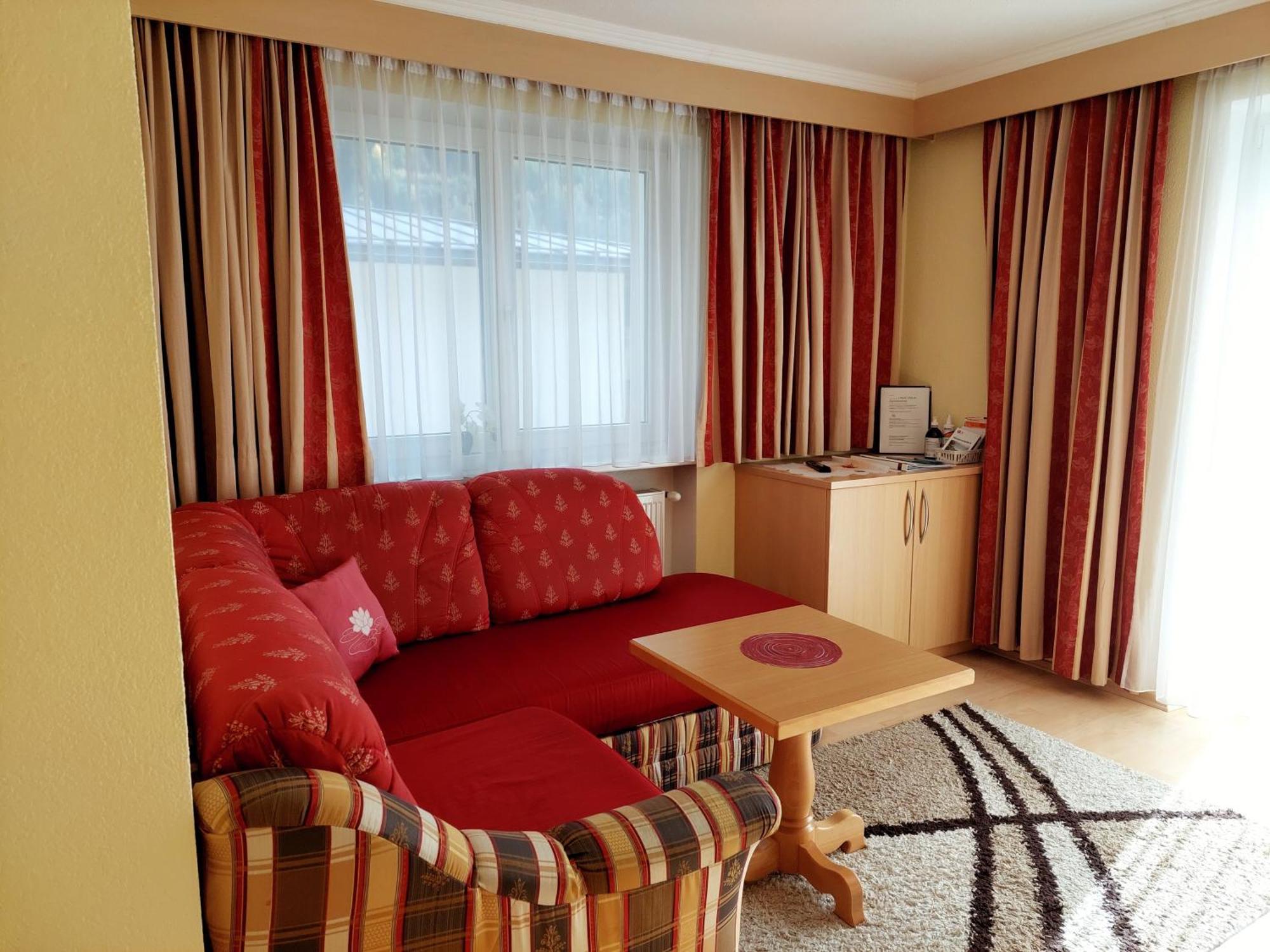 Haus Tanja Appartement Längenfeld Buitenkant foto